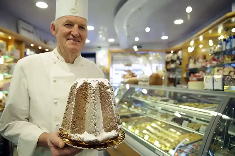 Gianni Tomasi La ricorrenza si alimenta di quotidianit&agrave;